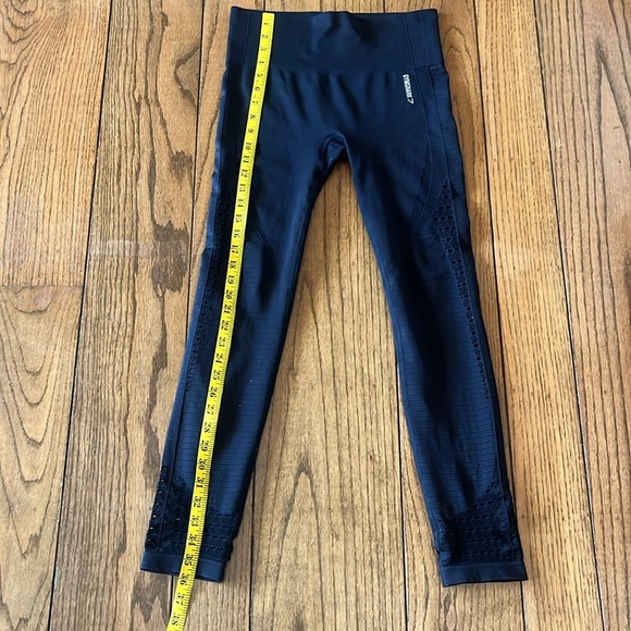 Gymshark Black Leggings - Picture 10 of 16